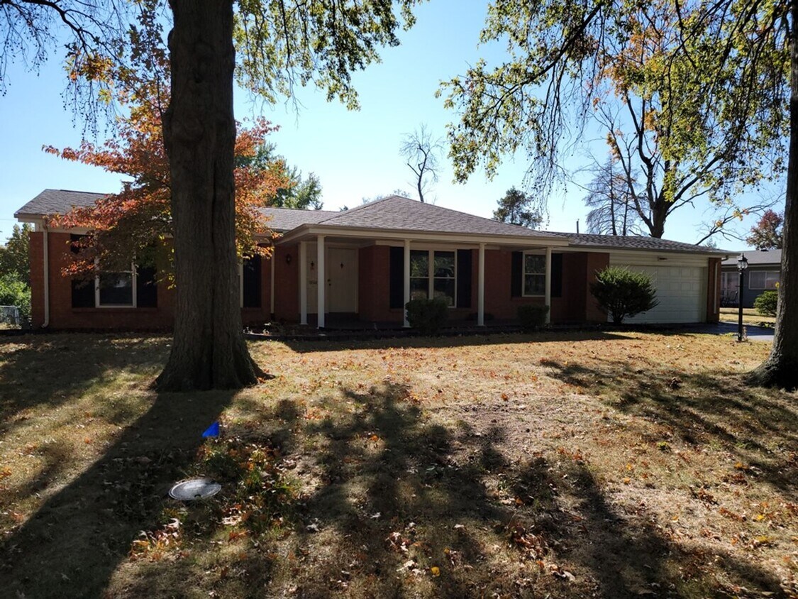 Foto principal - Nice House for Rent in Creve Coeur