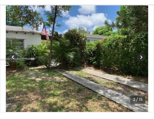 Foto del edificio - 4230 SW 11th St