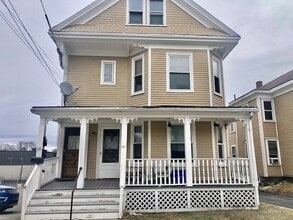 Building Photo - 233 Washington St