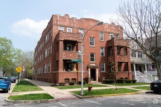 Building Photo - 3655 N Bosworth Ave
