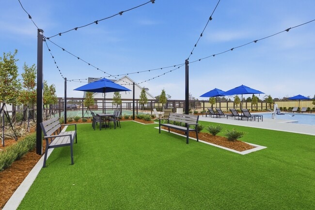 Building Photo - Camellia Grove Townhomes