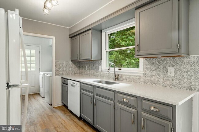 Foto del edificio - 1212 New Hampshire Ln