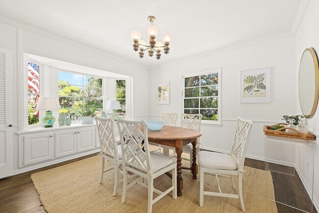 Foto del edificio - 18 Woodland Ln