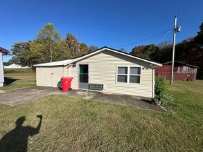 Building Photo - 394 Siloam Church Rd