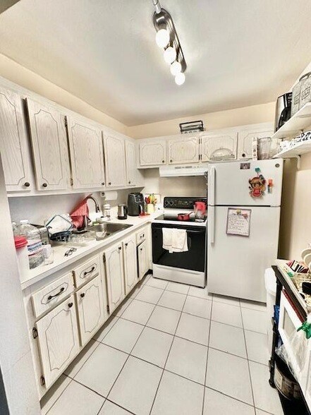 Foto del edificio - 474 Mansfield L