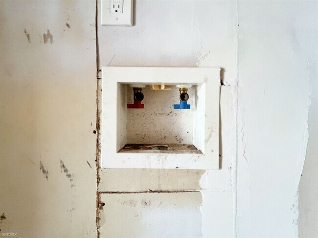 Foto del edificio - 3 br, 1 bath House - 3828 Avenue N