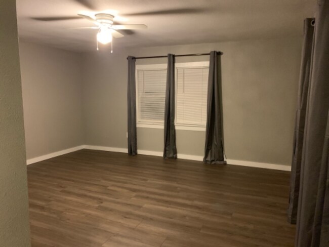 Foto del edificio - 815 Live Oak St