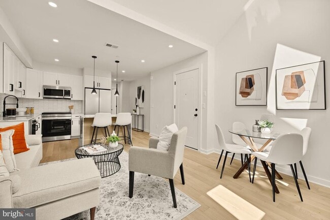 Building Photo - 2610 41st St NW