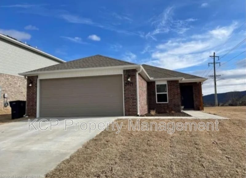Primary Photo - 10634 Cottonwood Dr