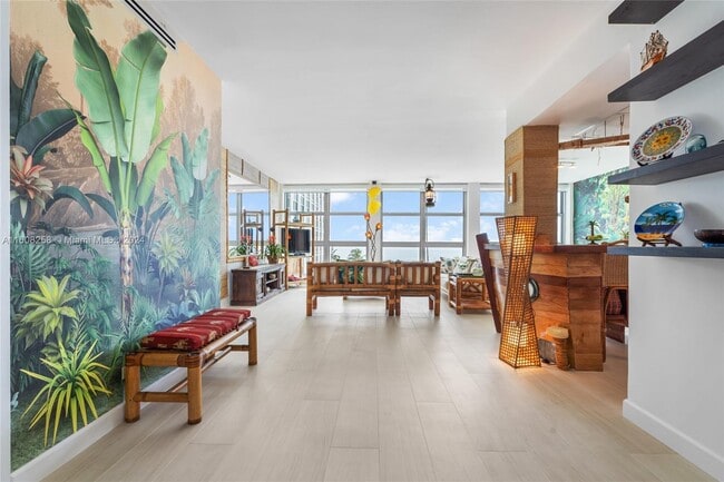 Building Photo - 5055 Collins Ave