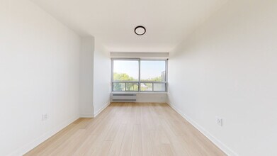 Building Photo - 5120 Earnscliffe