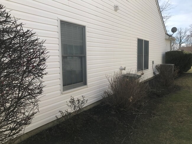 Side of House - 12 Sunset Ln
