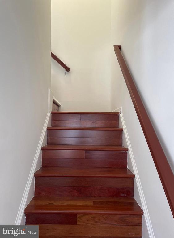 Building Photo - 6330 James Harris Way