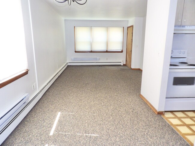 Building Photo - 44 Georgiana St
