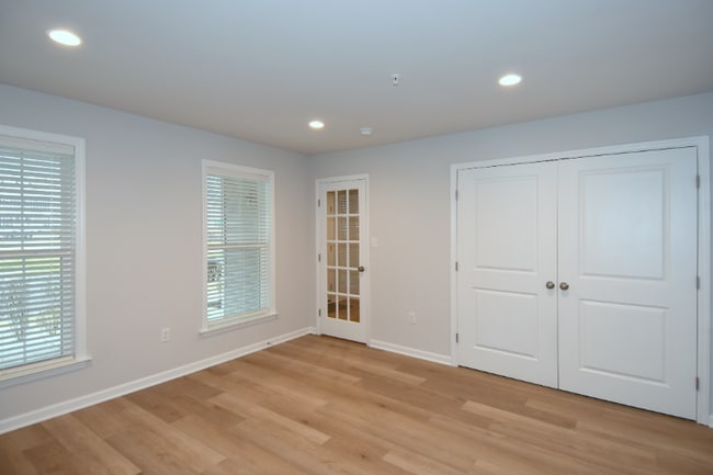 Building Photo - 130 Gress Rd