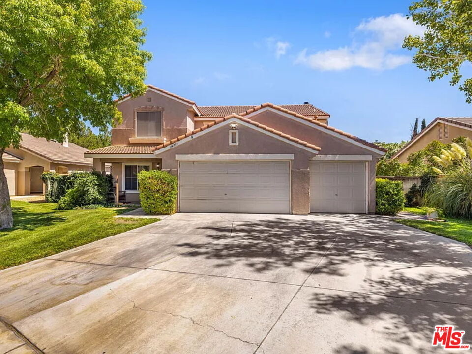 Primary Photo - 44752 Ranchwood Ave