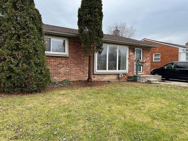 Foto del edificio - Move-In Ready 3 Bedroom, 1.5 Bathroom Home in Westland