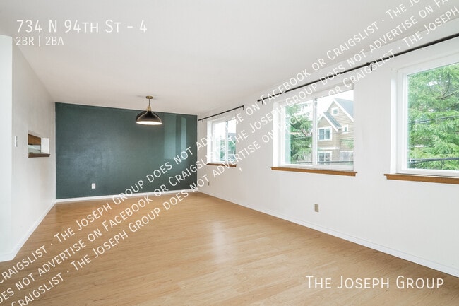 Building Photo - 734 N 94th St