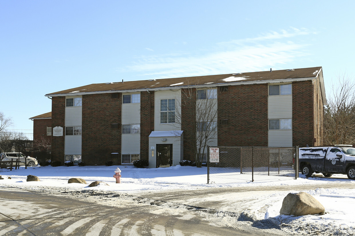 Primary Photo - Nantucket Apartments