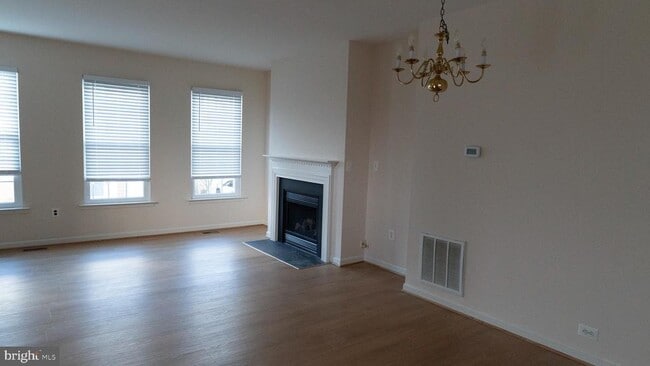 Building Photo - 14271 Legend Glen Ct