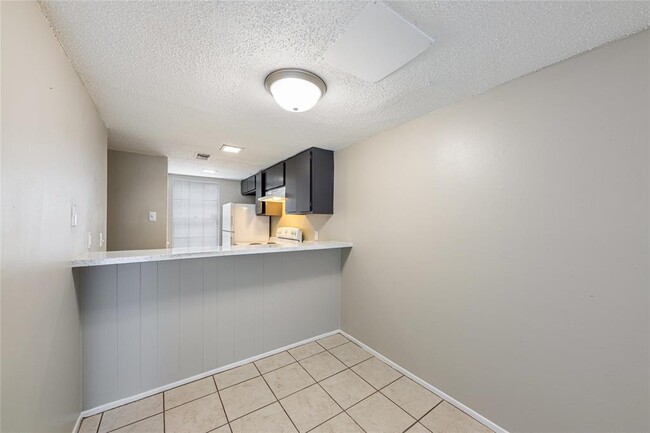 Building Photo - 317 Craddock Dr