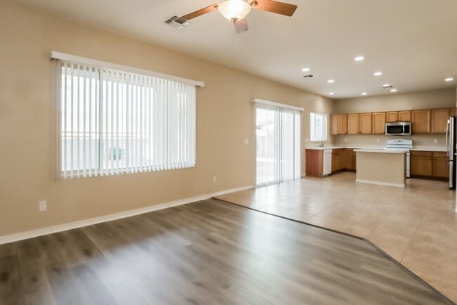 Building Photo - 15007 S Camino Rio Puerco