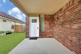 Building Photo - 13218 Ambrosa Dr