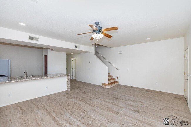 Foto del edificio - 3567 W 22nd Pl
