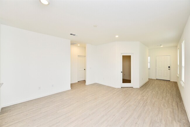 Foto del edificio - 26386 Cedar Sedge Dr