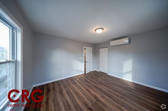 Building Photo - 81 Alder St