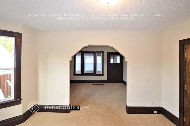 Foto del edificio - 745 Oakdale Ave