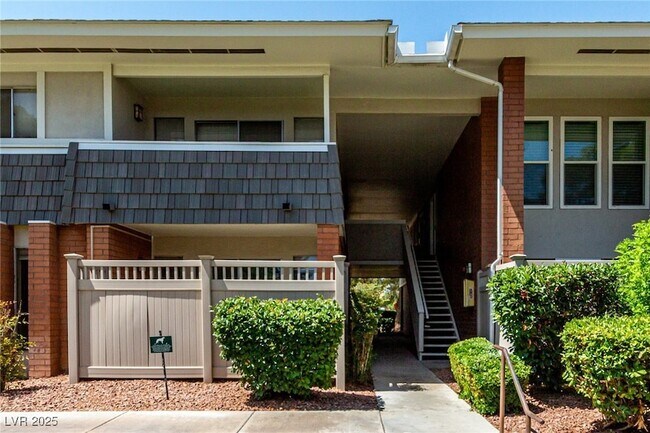 Foto del edificio - 650 Oakmont Ave