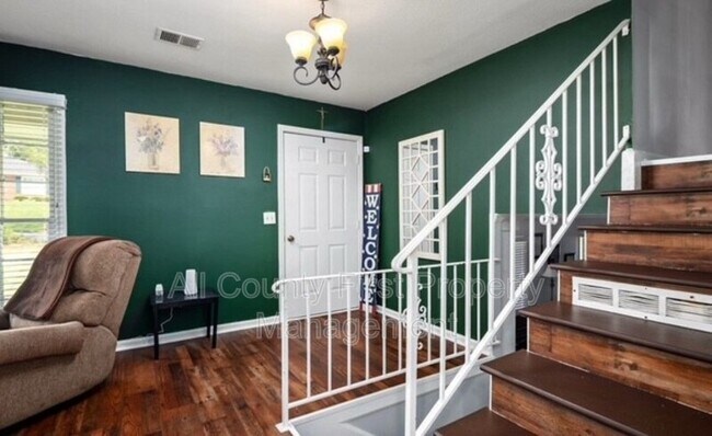 Building Photo - 1825 Coventry Dr