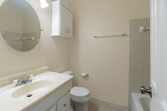 Building Photo - 14310 Fair Knoll Way
