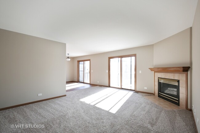 Building Photo - 1820 W Highland Ave