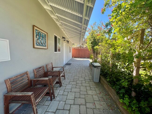 Foto del edificio - 13090 Heath St