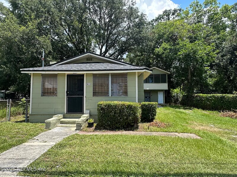 Foto principal - 1433 W 13th St