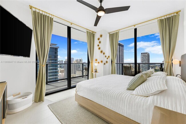 Foto del edificio - 159 NE 6th St