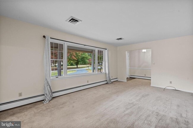 Building Photo - 21692 Potomac View Dr