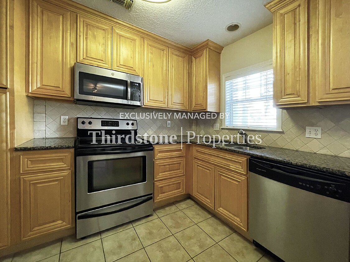 Primary Photo - 3434 Blanding Blvd