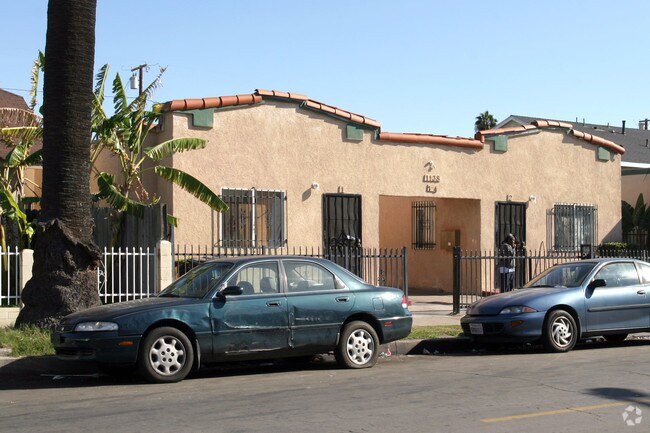 Building Photo - 1138 Gardenia Ave