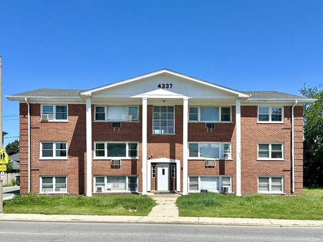 Building Photo - 4337 Prescott Ave