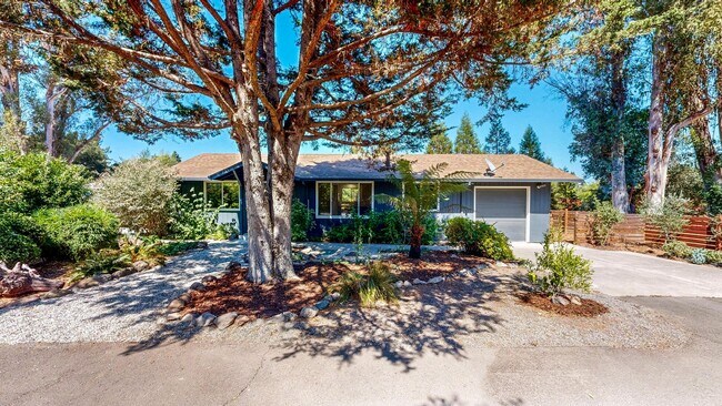 Building Photo - Gated, Tranquil 1 bedroom 1 bath with 1 ca...
