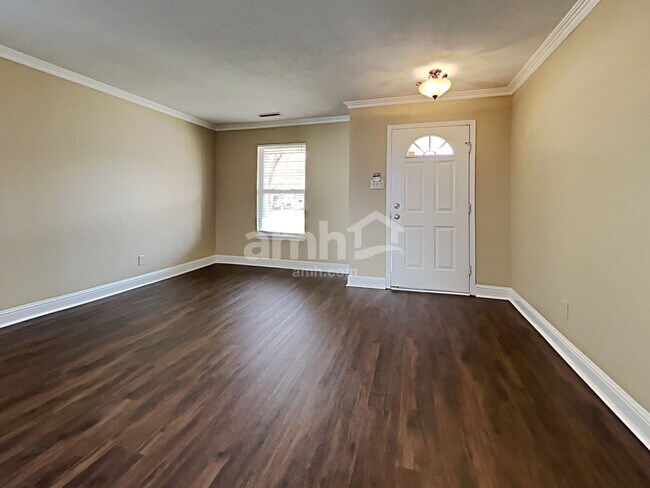 Foto del edificio - 15181 Clear Street