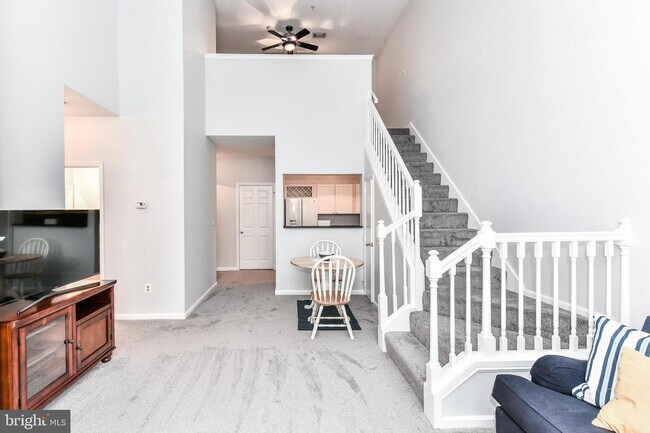 Foto del edificio - 14300 Rosy Ln