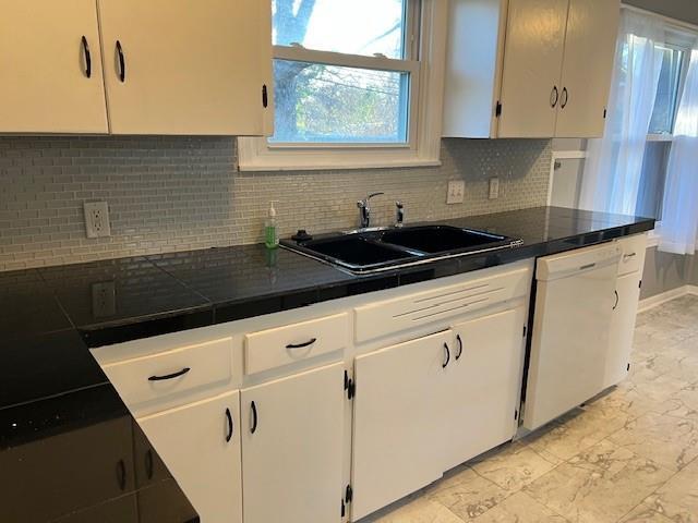 Foto del edificio - 1303 Corona Dr