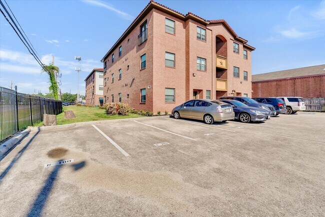 Foto del edificio - 10102 Neuens Rd