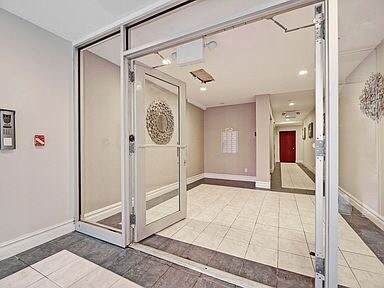 Foto del edificio - 2590 Ocean Ave