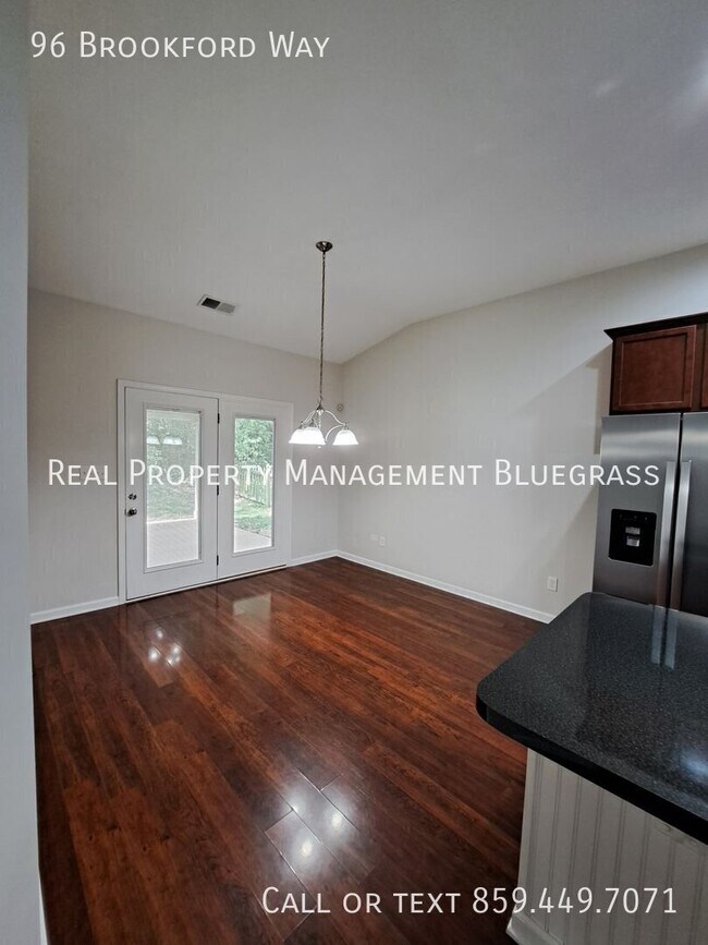 Foto del edificio - 96 Brookford Way