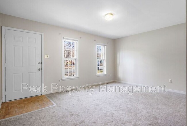 Foto del edificio - 12405 Locustgrove Rd